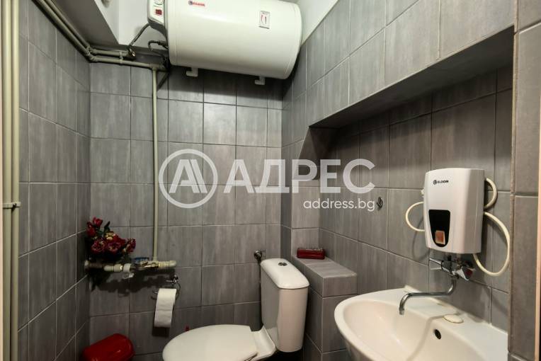 Козметично/Фризьорско студио, Русе, Център, 678454, Снимка 4