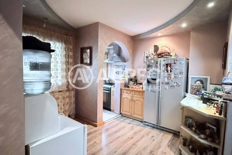 Тристаен апартамент, Добрич, Христо Ботев, 694454, Снимка 1