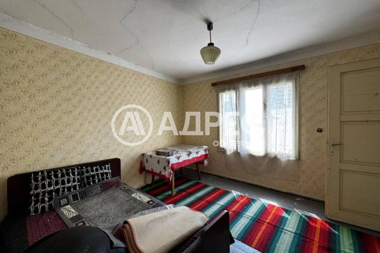 Къща/Вила, Две могили, 697454, Снимка 12