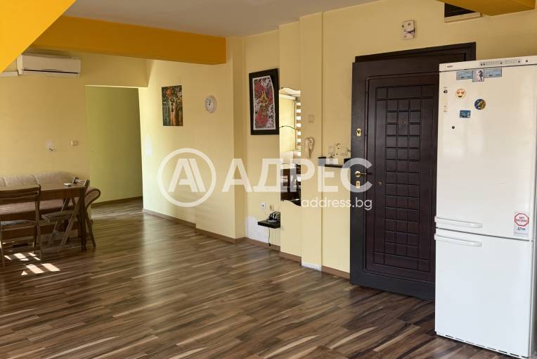 Тристаен апартамент, Добрич, Център, 236457, Снимка 1