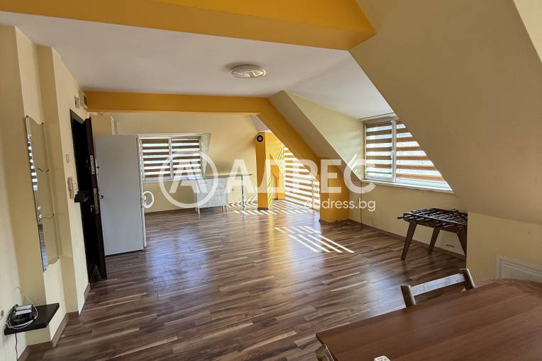 Тристаен апартамент, Добрич, Център, 236457, Снимка 2