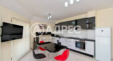 Тристаен апартамент, Варна, Операта, 677457, Снимка 1