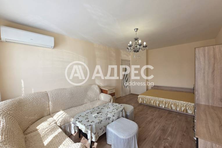 Двустаен апартамент, София, Надежда 3, 695457, Снимка 1
