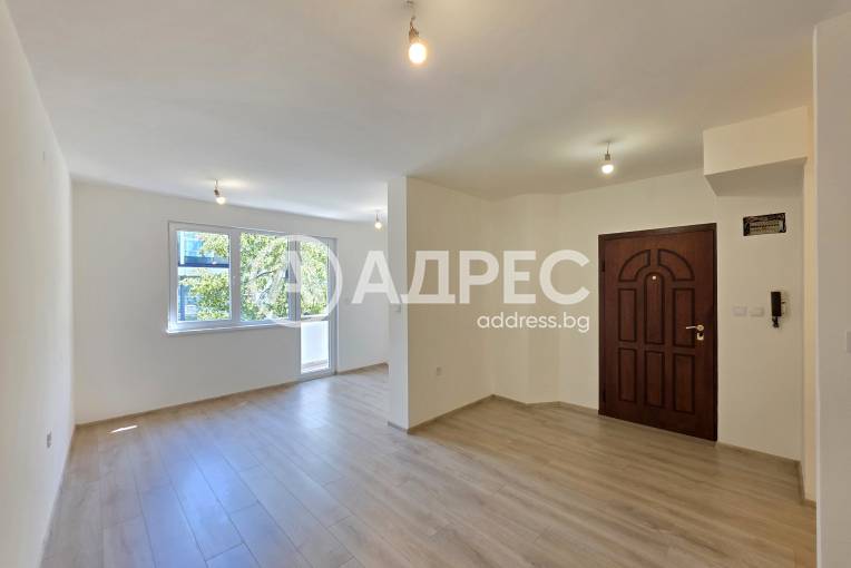 Тристаен апартамент, София, Хиподрума, 697457, Снимка 1