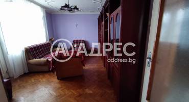Тристаен апартамент, Сливен, Център, 698457, Снимка 2