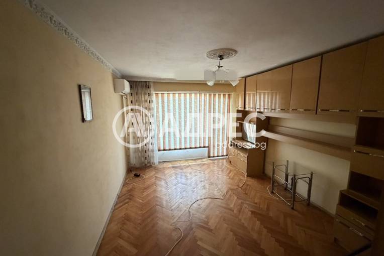 Тристаен апартамент, Ямбол, Граф Игнатиев, 703458, Снимка 4