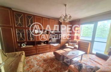 Тристаен апартамент, Велико Търново, Света гора, 692459, Снимка 1