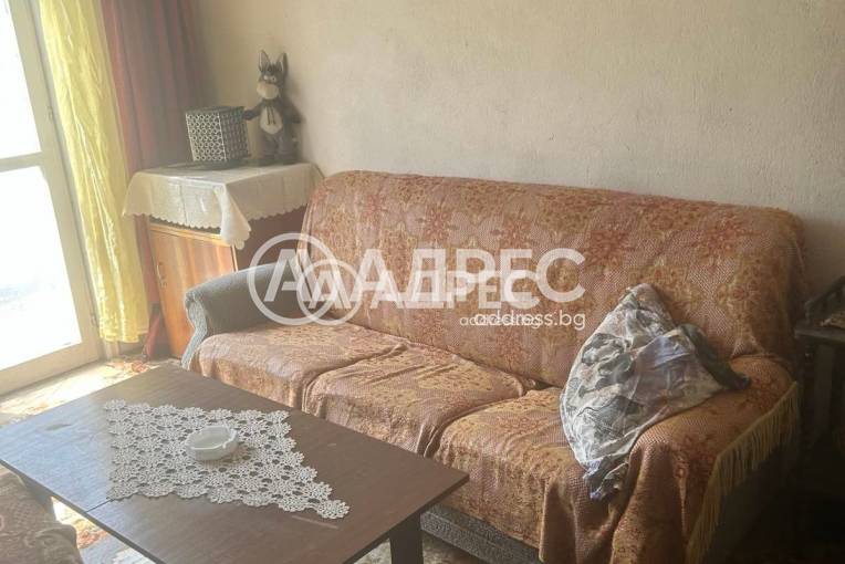 Тристаен апартамент, Велико Търново, Света гора, 692459, Снимка 1