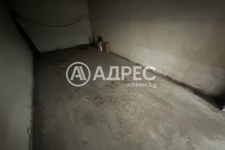 Гараж, София, Хладилника, 698463, Снимка 3