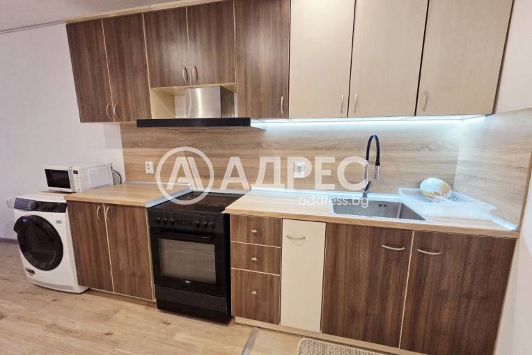 Двустаен апартамент, Варна, Погребите, 698464, Снимка 1