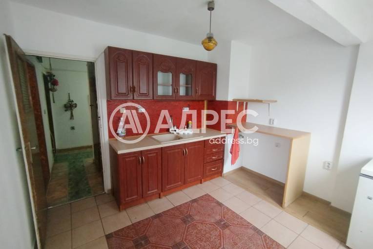 Двустаен апартамент, Ямбол, Хале, 683465, Снимка 1