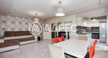 Тристаен апартамент, Варна, Червен площад, 699467, Снимка 1