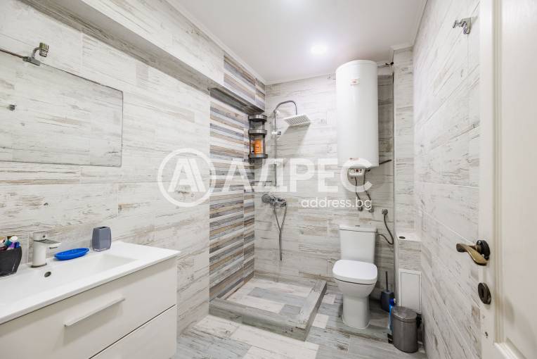 Тристаен апартамент, Варна, Червен площад, 699467, Снимка 17