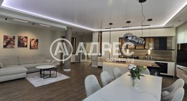 Тристаен апартамент, Варна, Гръцка махала, 703468, Снимка 1