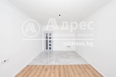 Тристаен апартамент, Пловдив, Здравна каса, 609470, Снимка 1