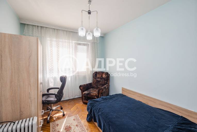 Многостаен апартамент, Варна, Лятно кино Тракия, 697471, Снимка 9
