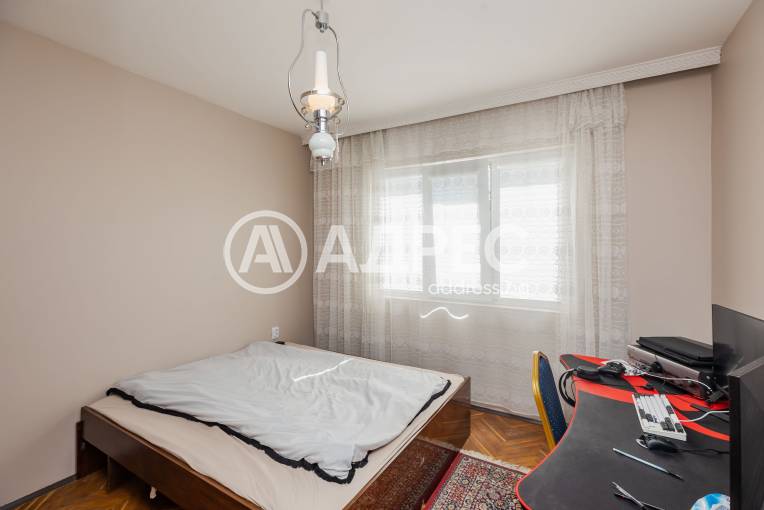 Многостаен апартамент, Варна, Лятно кино Тракия, 697471, Снимка 12