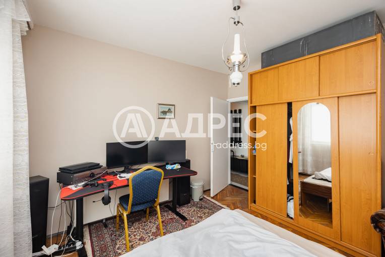 Многостаен апартамент, Варна, Лятно кино Тракия, 697471, Снимка 14