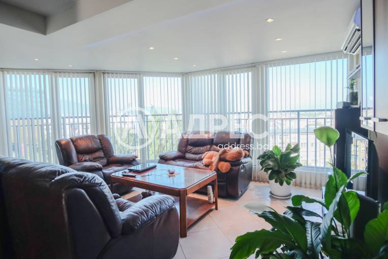 Двустаен апартамент, София, Оборище, 671472, Снимка 1