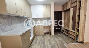 Двустаен апартамент, Варна, Погребите, 677474, Снимка 2