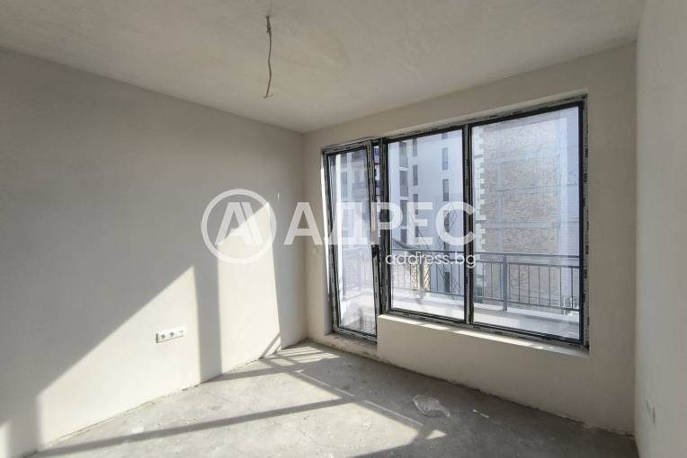 Тристаен апартамент, Варна, Цветен квартал, 684474, Снимка 6