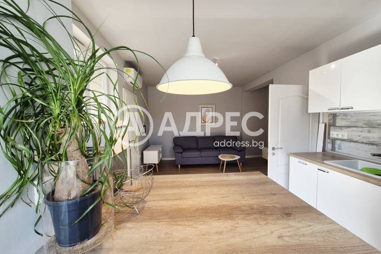 Тристаен апартамент, Варна, Цветен квартал, 691474, Снимка 8