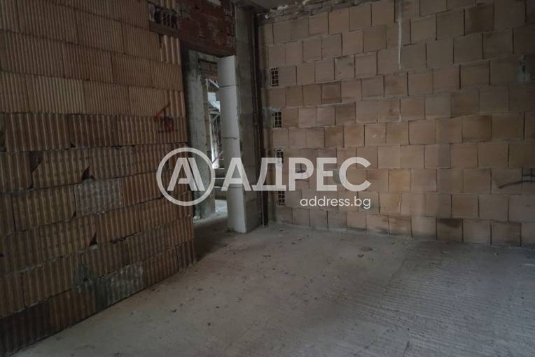 Тристаен апартамент, Варна, Колхозен пазар, 693475, Снимка 2
