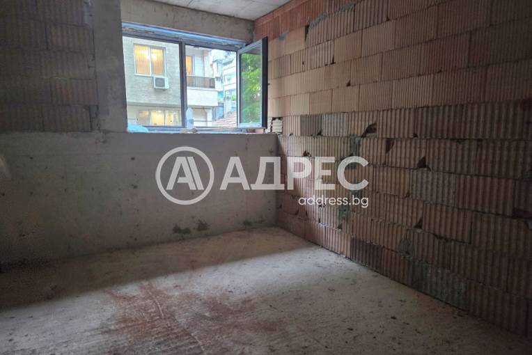 Тристаен апартамент, Варна, Колхозен пазар, 693475, Снимка 3