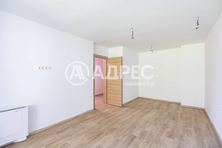 Многостаен апартамент, Варна, к.к. Св.Св. Константин и Елена, 659480, Снимка 11