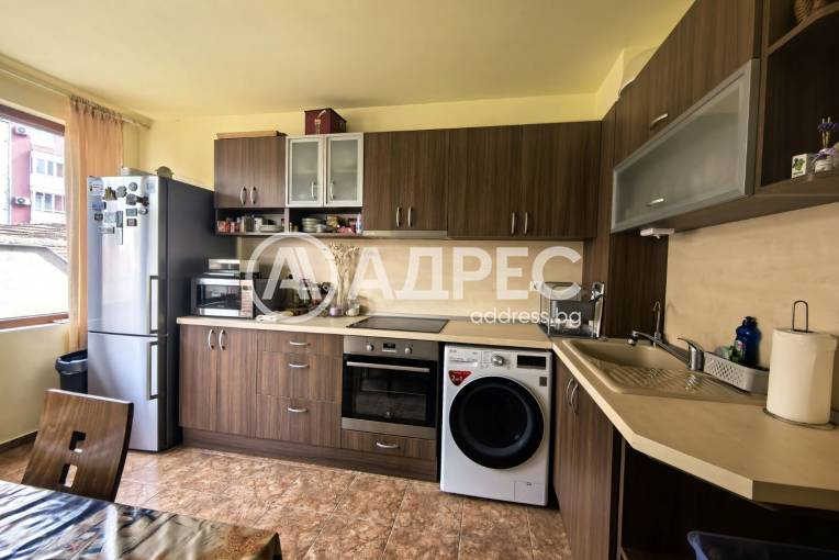 Тристаен апартамент, Русе, Център, 687480, Снимка 1