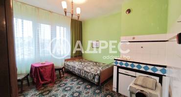 Многостаен апартамент, Нови пазар, 672481, Снимка 2