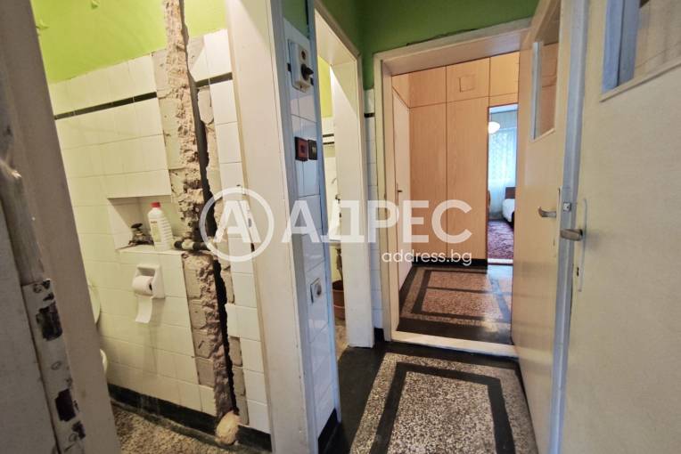 Многостаен апартамент, Нови пазар, 672481, Снимка 9