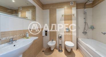 Многостаен апартамент, Варна, Гръцка махала, 702481, Снимка 31