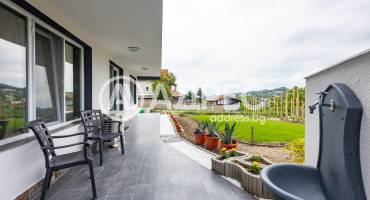 Тристаен апартамент, Бяла, 657482, Снимка 1