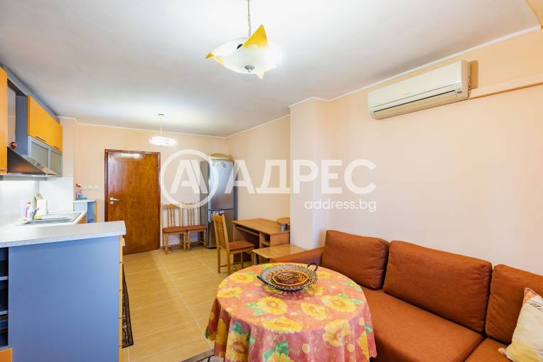 Двустаен апартамент, Варна, Базар "Левски", 685482, Снимка 7