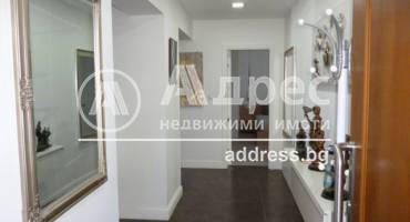 Тристаен апартамент, Добрич, Център, 426483, Снимка 2
