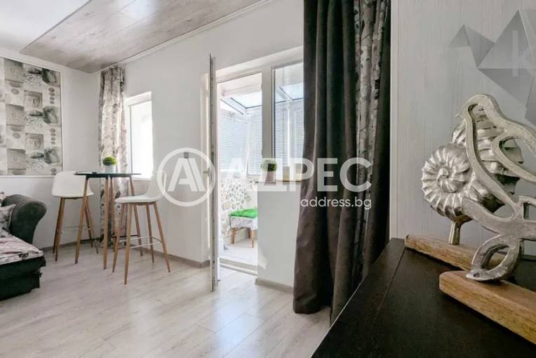 Едностаен апартамент, Варна, Левски, 680485, Снимка 1