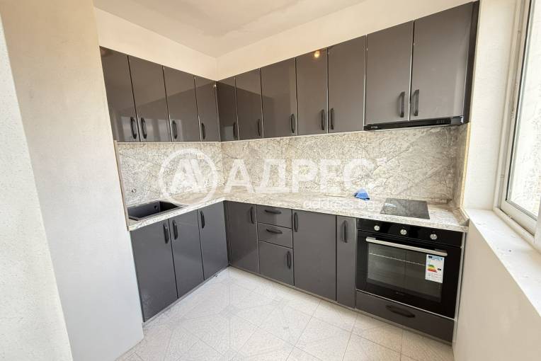 Тристаен апартамент, Ловеч, Център, 690485, Снимка 1