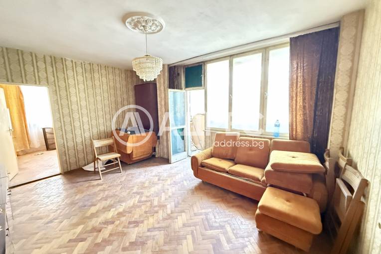 Тристаен апартамент, Ловеч, Център, 690487, Снимка 1
