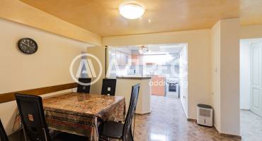 Двустаен апартамент, Варна, Бриз, 675489, Снимка 1