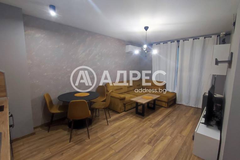 Двустаен апартамент, Пловдив, Кючук Париж, 677489, Снимка 1