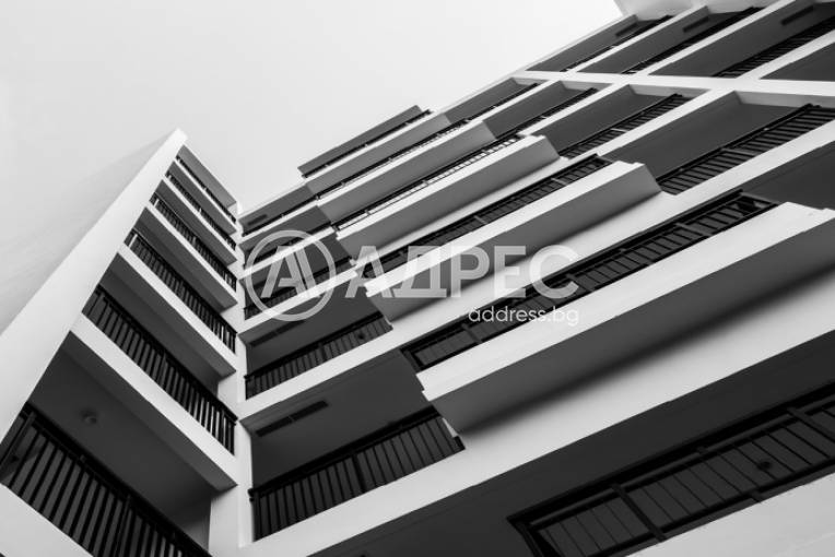 Тристаен апартамент, Варна, Център, 575491, Снимка 1