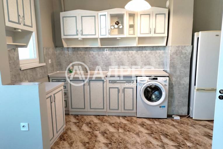 Двустаен апартамент, Ямбол, Диана, 675493, Снимка 1