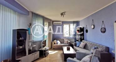 Двустаен апартамент, Русе, Ялта, 465494, Снимка 1