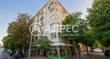Тристаен апартамент, София, Оборище, 701496, Снимка 1