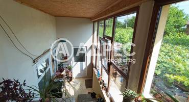 Къща/Вила, Островче, 658498, Снимка 4