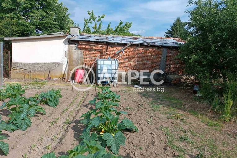 Къща/Вила, Островче, 658498, Снимка 11