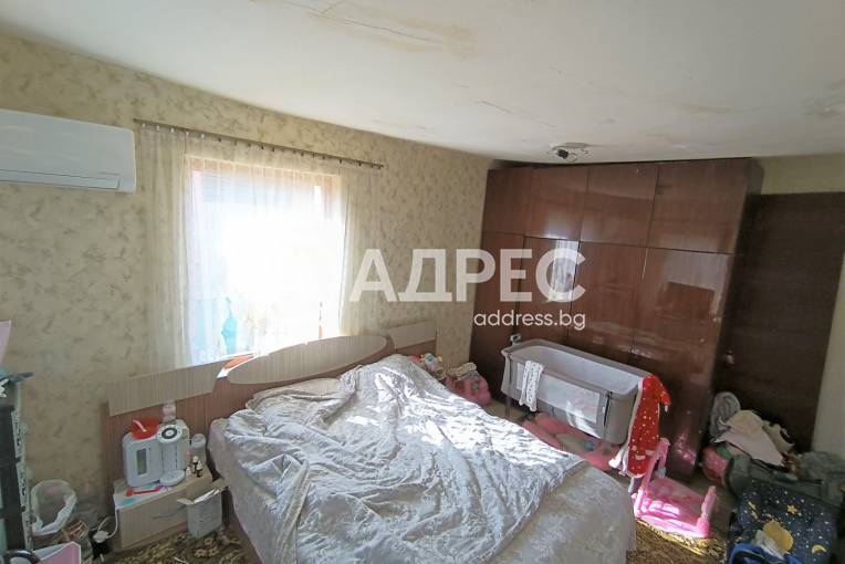 Къща/Вила, Островче, 658498, Снимка 7