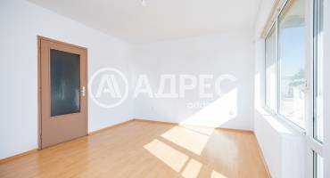 Многостаен апартамент, Варна, Техникумите, 681498, Снимка 3