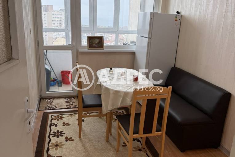 Двустаен апартамент, Варна, Спортна зала, 677499, Снимка 1